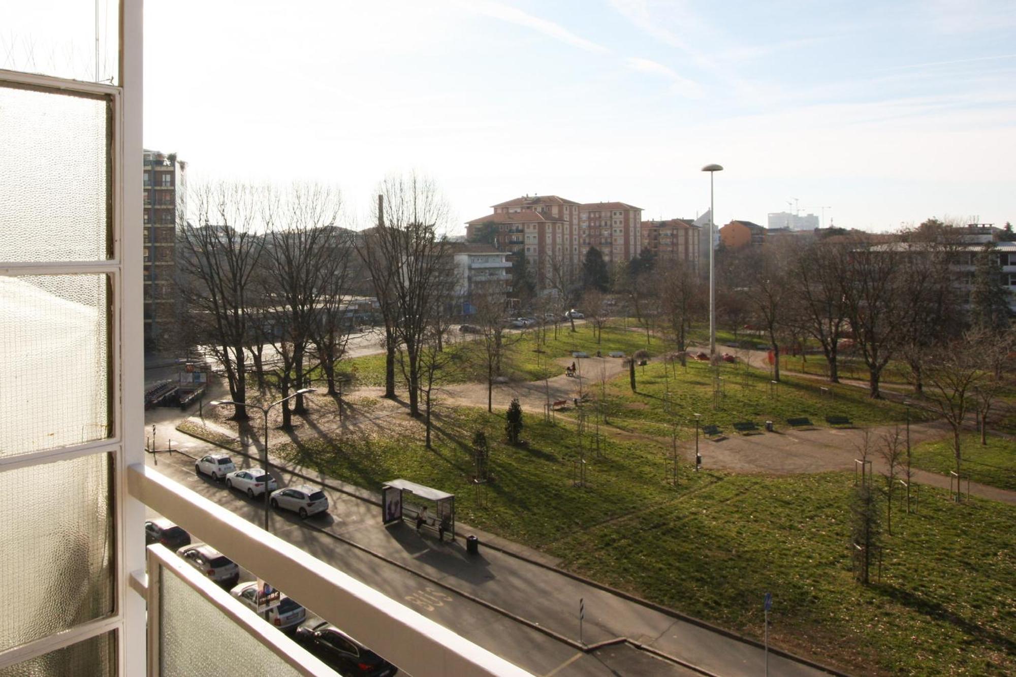 Primaticcio Metro E Aria Condizionata Apartment Milan Bagian luar foto